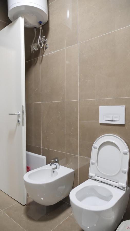 Centaurus Apartments Тирана Экстерьер фото